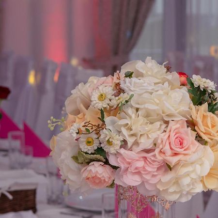 Hotel Cora Bistrita מראה חיצוני תמונה