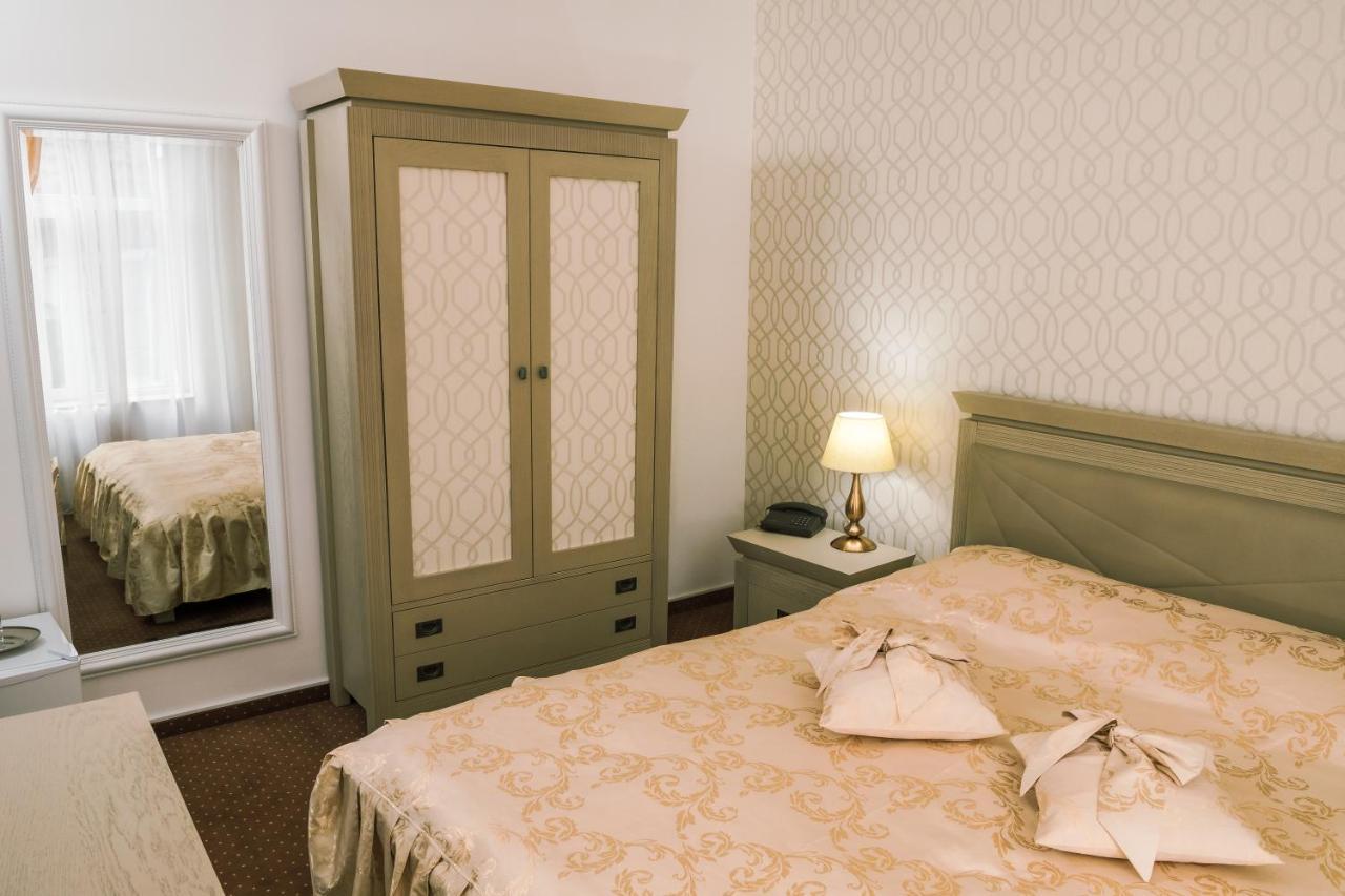 Hotel Cora Bistrita מראה חיצוני תמונה